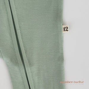 Number Twelve Bamboo Footies Pistachio, fabric detail