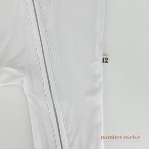 Number Twelve Bamboo Footies Snow, fabric detail