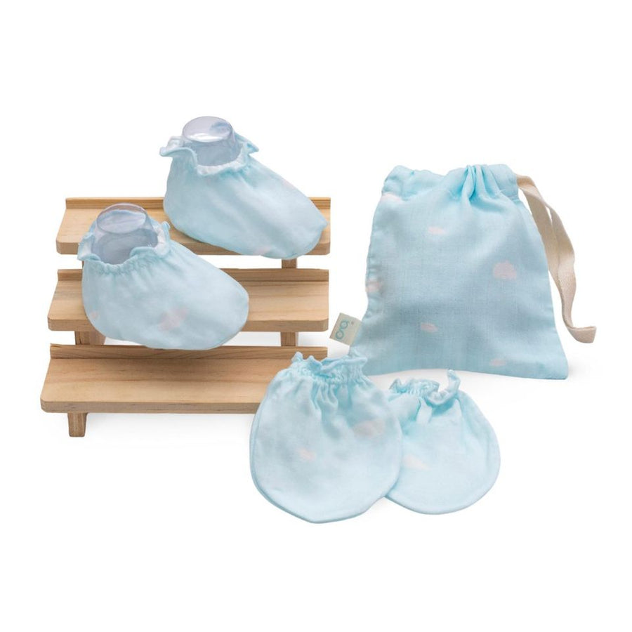 Granny Ben TENCEL muslin baby mittens and socks set in the Soft Cloud print