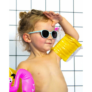 KI ET LA Sunglasses WaZZ (2-4 years) Blush Pink – lifestyle image