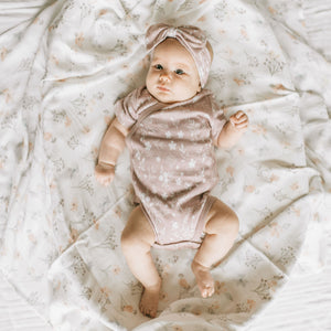 KAYS + KINS Bamboo Swaddle - Whispering Blossom