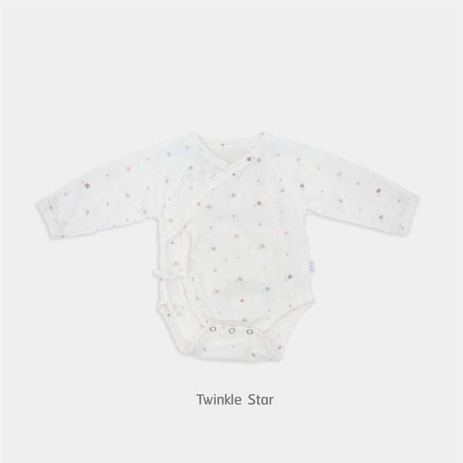 Granny Ben TENCEL muslin baby bodysuit in the Twinkle Star print