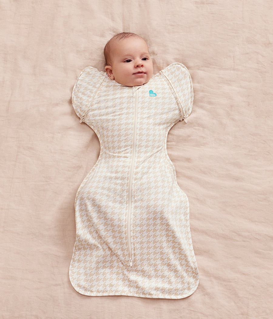 Love To Dream Swaddle Up 2-in-1 Transition Bag 1.0 TOG Cotton Tan Houndstooth