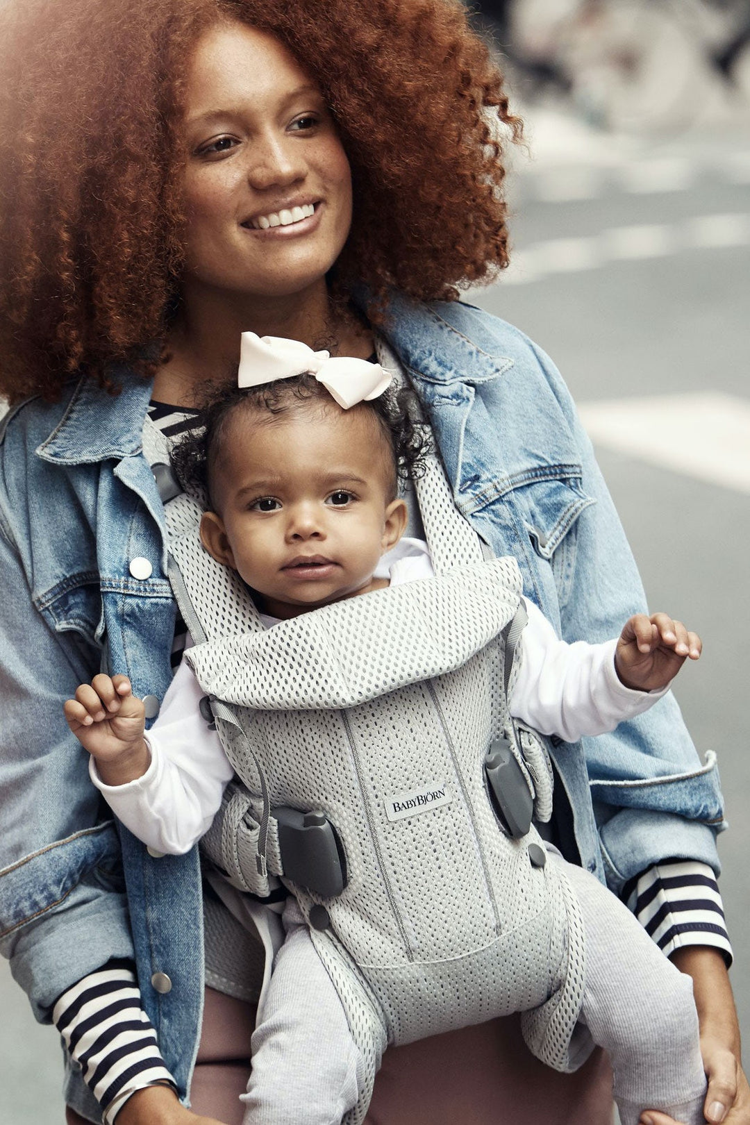 BabyBjörn Baby Carrier One Air 3D Mesh (Silver Grey)