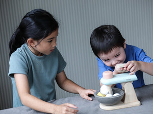 Plan Toys Stand Mixer Set