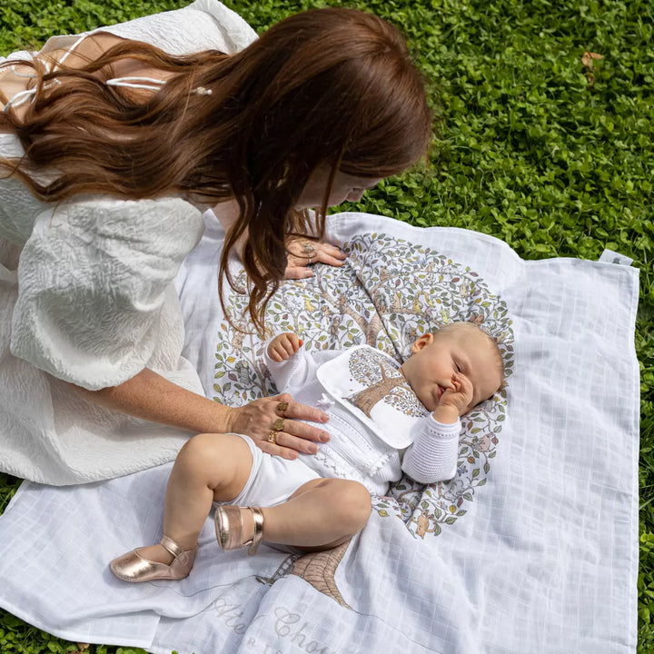 Atelier Choux CARRÉ- Friends and Family Tree
