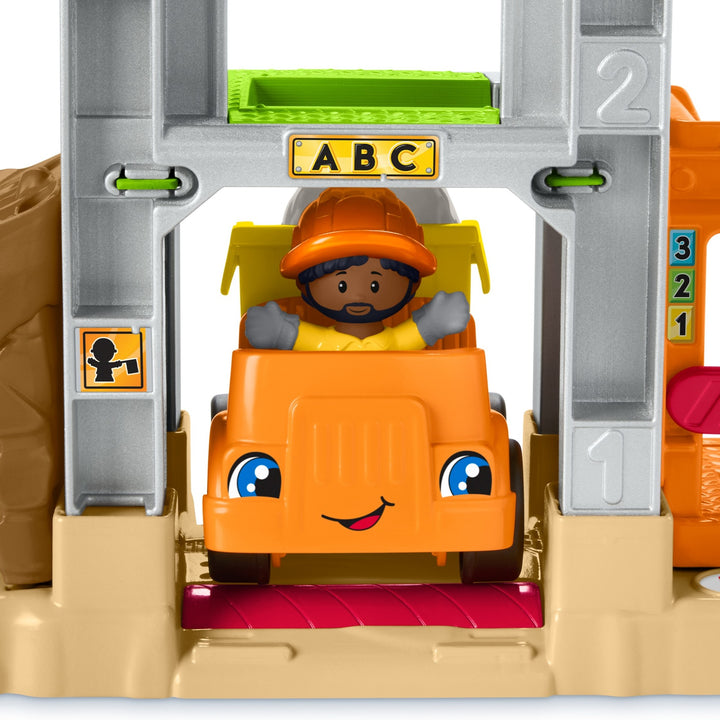 Fisher-Price Little People Load Up ‘N Learn Construction Site (GWD30)