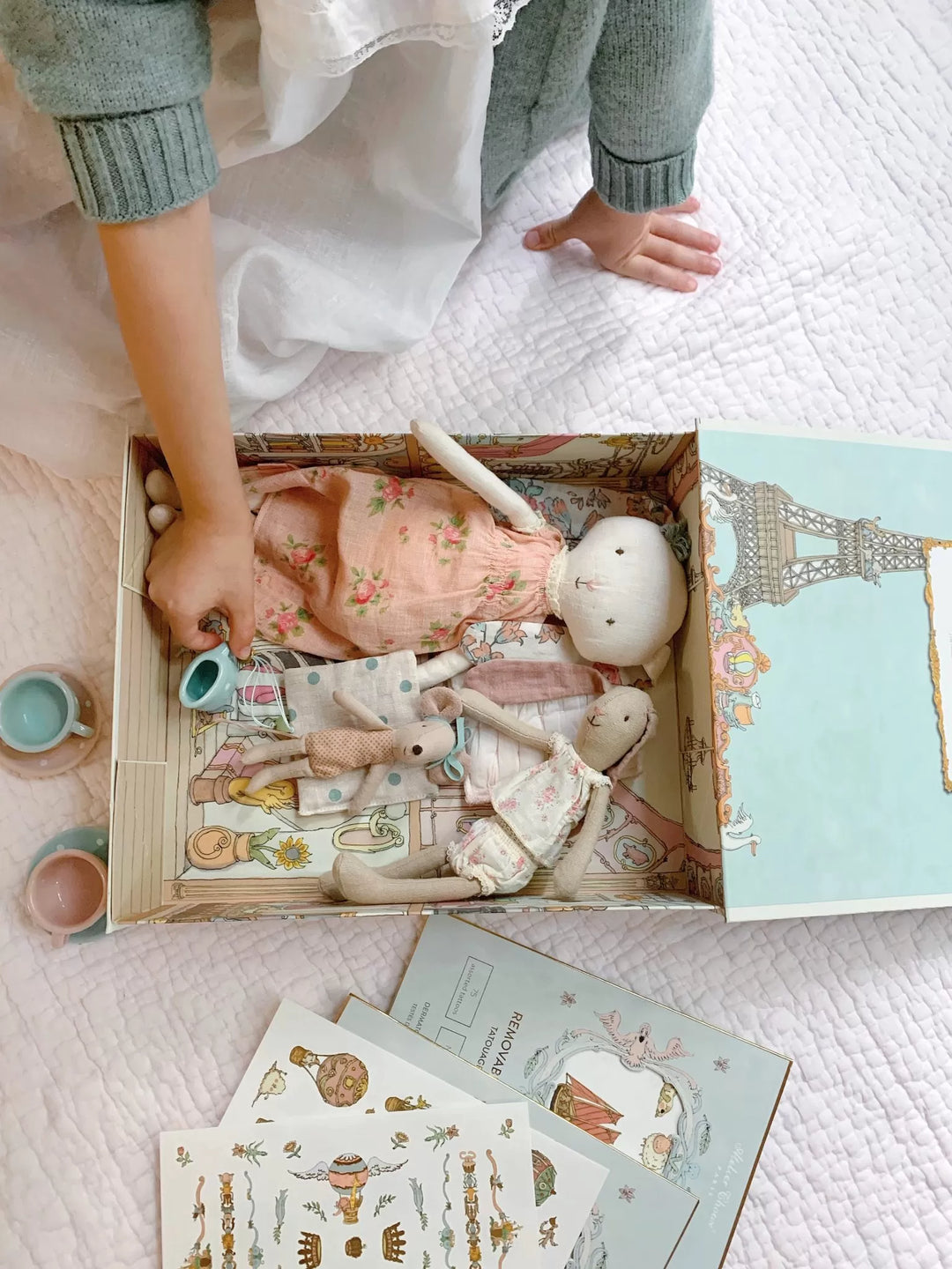 Atelier Choux Large Hotel Rigid Gift Box