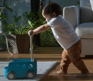 Plan Toys Van Walker