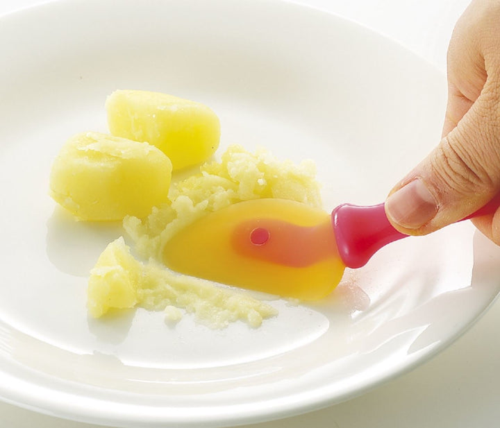 Richell Noodle Cutter