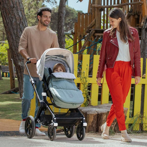 Bugaboo Fox 3 (Black Frame/ Black Canopy)