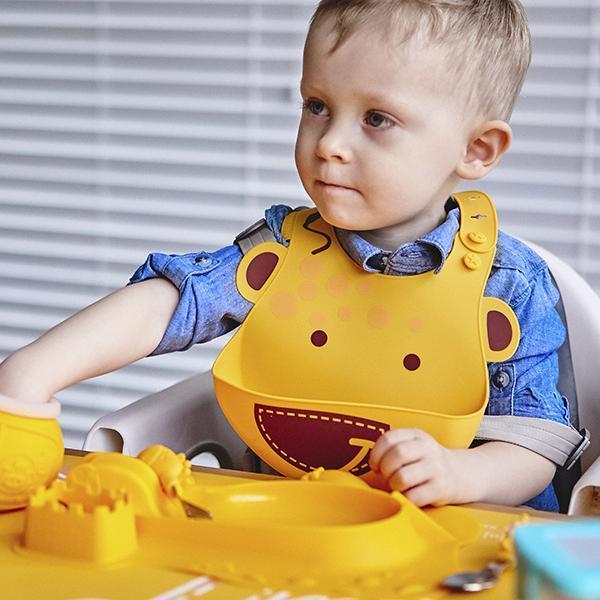 Marcus & Marcus Baby Bib- Pokey