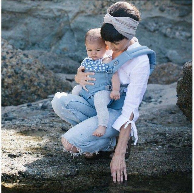 Ergobaby Omni 360 All in One Baby Carrier Blue Daisies