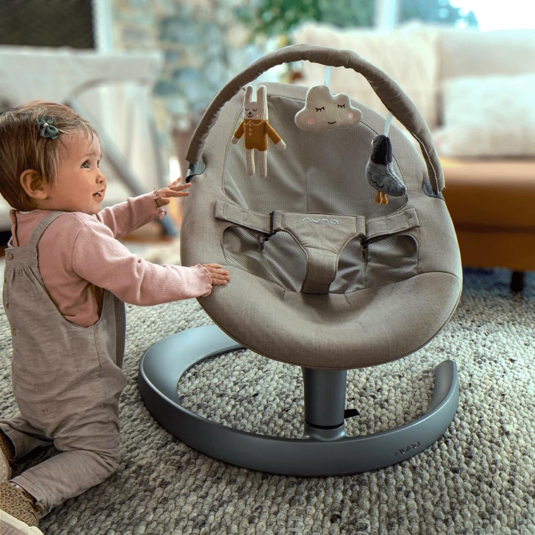 Nuna Leaf Grow (Peach) - Included Toy Bar