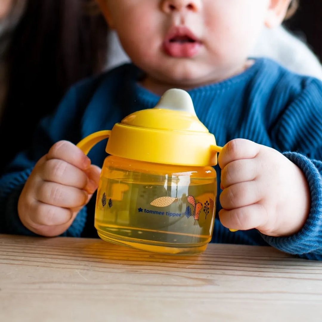 Tommee Tippee Superstar Weaning Sippee Cup 190ml (4m+) -Green